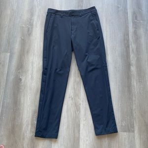 Men’s Lululemon Commission Slim-Fit Pant 32" Gray